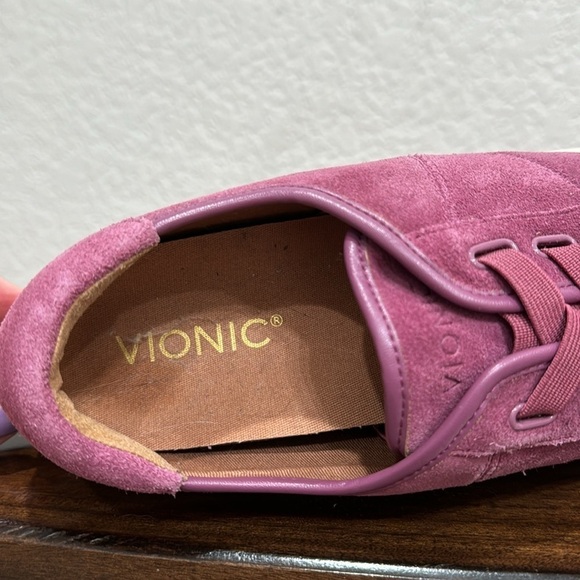 Vionic Jean Suede Slip On Comfort Sneakers  Size 8.5 - Picture 6 of 8